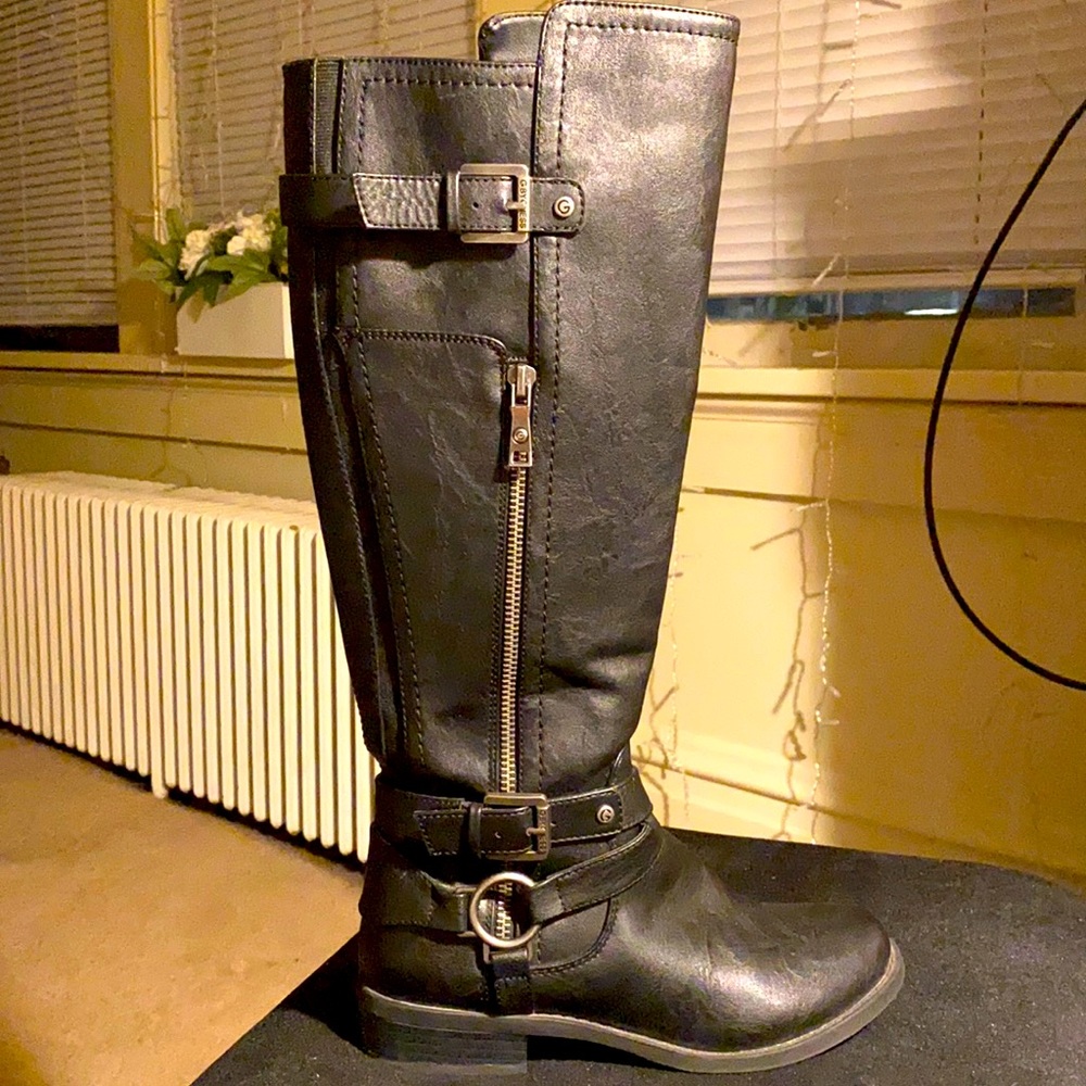 Guess Womens boots, size 6 1/2 NEW